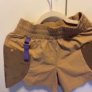 Lululemon Size 4 Athletic Shorts Like New